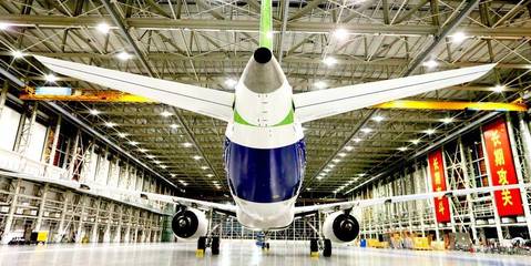 中國商飛新招 上海飛機(jī)工廠變身旅游熱點(diǎn)，C919展翅待飛 大型活動組織服務(wù)